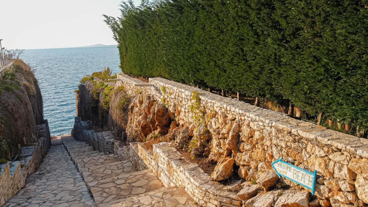 Villa Amos at Aquamarine Residence Vlorë Exterior foto
